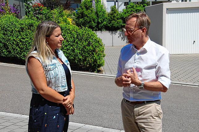 OB Philipp Frank im Gespräch mit Redakteurin Susann Duygu-D&lsquo;Souza.