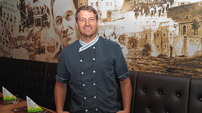 Rainer Bertsche, Küchenchef und Betreiber des Gasthaus Löwen in Brigachtal wird wohl ein etwas ruhigeres Weihnachtsgeschäft haben in ...