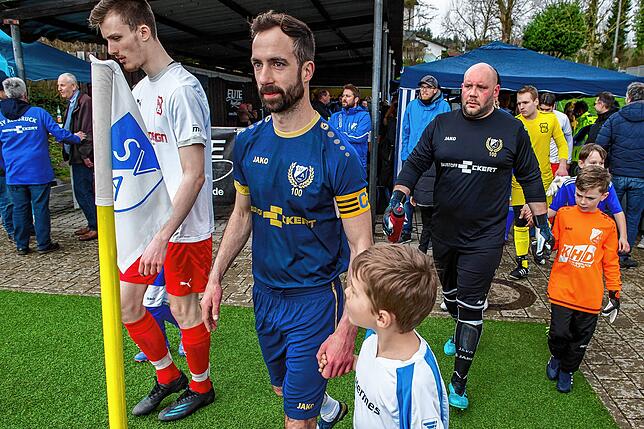 Bild 1: SV Albbruck gewinnt Derby zu seinem Jubiläum mit 4:2 gegen den SV Dogern &ndash; und wir haben Bilder!