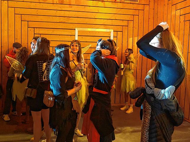 Bild 14: Hexenball Unadingen: Großes Spektakel mit Hexen, Geistern und anderen Narren