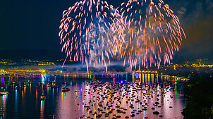 Bild : Exklusive Video-Aufnahmen: So haben Sie das Feuerwerk vom Seenachtfest noch nie gesehen!