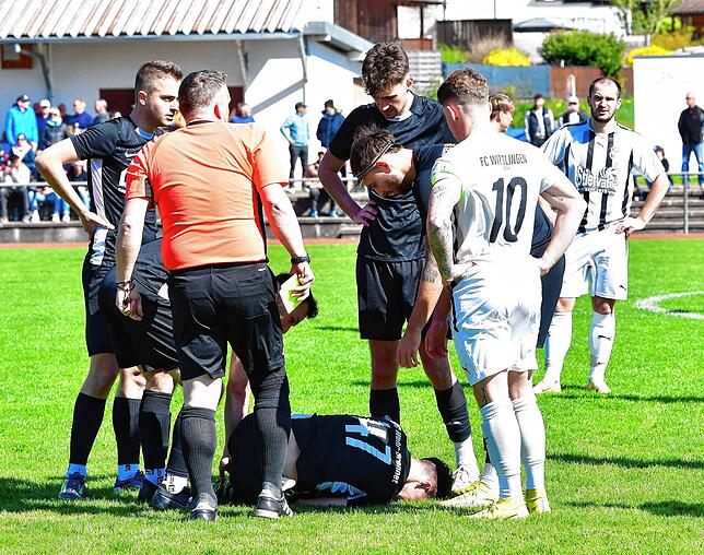 Bild 23: SG FC Wehr/Brennet siegt im Spitzenspiel mit 3:1 gegen FC WIttlingen – und wir haben Fotos!