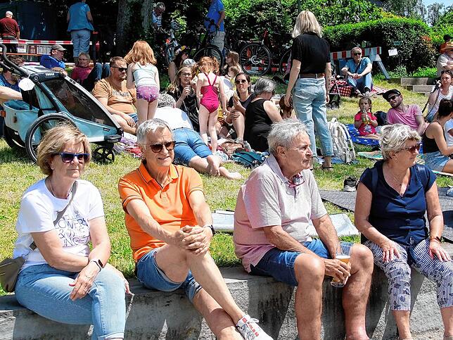 Bild 9: Bilder vom Pfingstmontag-Frühschoppen an der alten Konzertmuschel &ndash; Tei 2