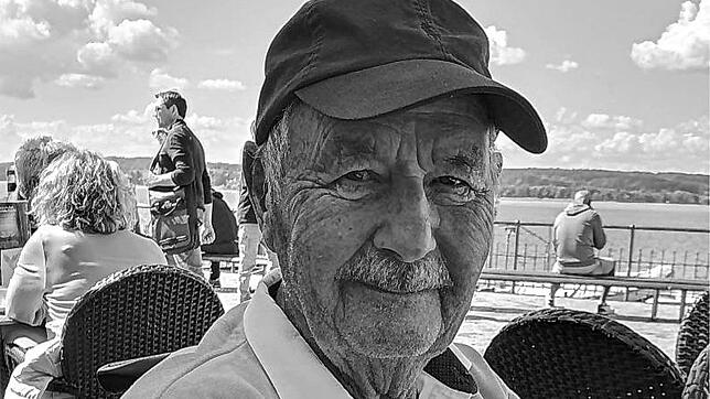 Siegfried Kuebler ist im Alter von 93 Jahren verstorben. Er war ein vielseitiger Mensch mit einer bewegenden Lebensgeschichte. Das Bild ...