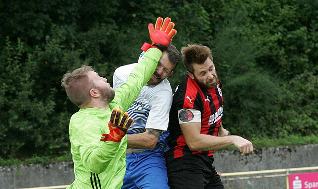 Bild 9: Spvgg. Brennet-Öflingen startet mit 3:1 beim FC Bad Säckingen in die Saison &ndash; wir haben die Bilder!
