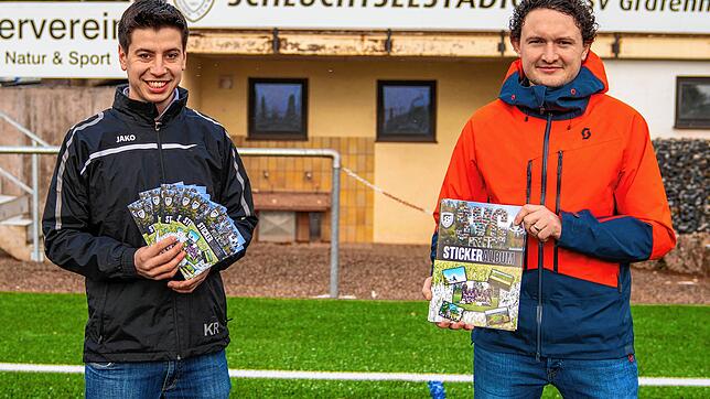Sie hatten die Idee für das SVG Stickeralbum: Kevin Rosa (links) und Philipp Johnston.