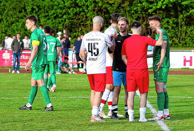 Bild 24: Unsere Bildergalerie vom Bezirksliga-Spitzenspiel zwischen dem FC RW Salem und TSV Aach-Linz