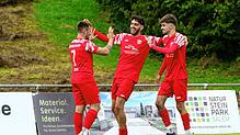 Feiern wollen die Salemer Spieler auch im Topspiel gegen Pfaffenweiler. Doch der Spitzenreiter aus dem Schwarzwald ist mit sieben ...