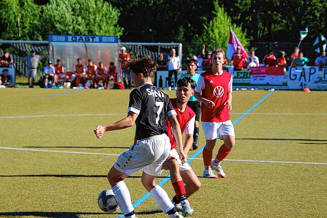 Bild 3: Wir haben die besten Bilder vom Pokaltriumph der SG Hölzlebruck in Schonach!