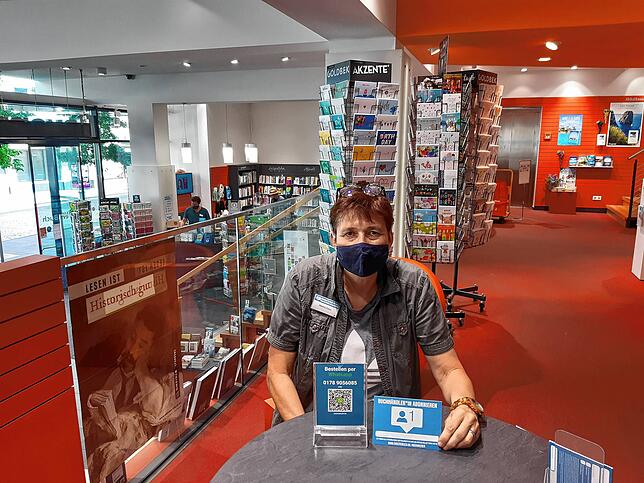 Dass Amazon Bestellung von Büchern während des Lockdowns ausgesetzt habe, freut Martina Kraus von Ravensbuch. Schließlich ist das Buch ...