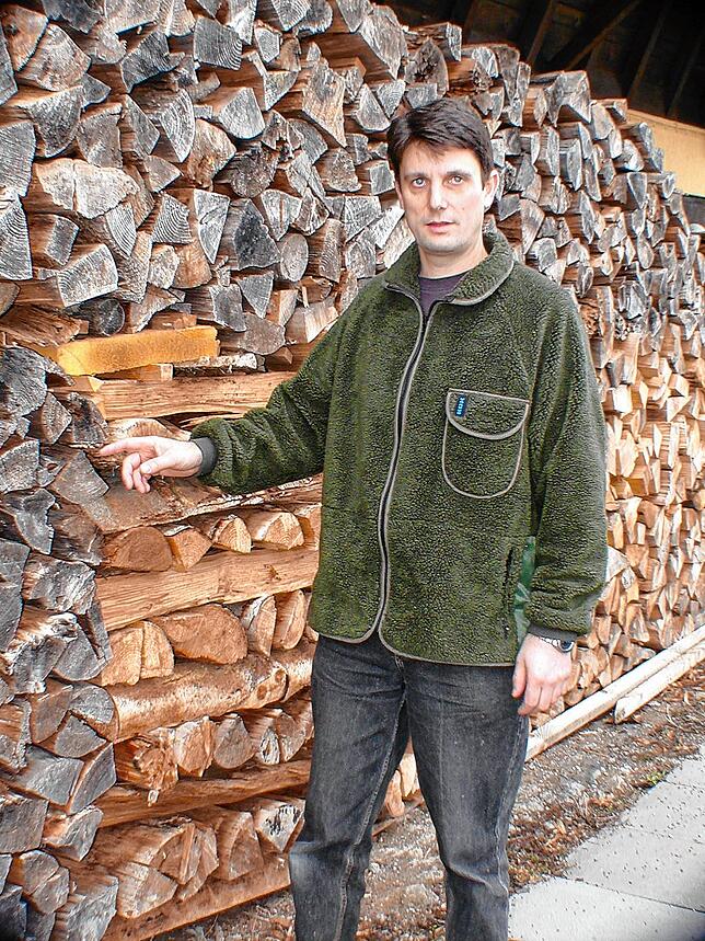 1999: Über mangelndes Brennholz brauchte sich Christian Kiefer nicht zu beklagen. Der Sturm Lothar hat dafür gesorgt.