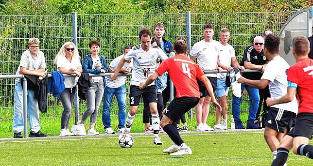 Bild 17: SV Obersäckingen trennt sich im Stadt-Derby mit 3:3 vom FC 08 Bad Säckingen – und wir haben Fotos!