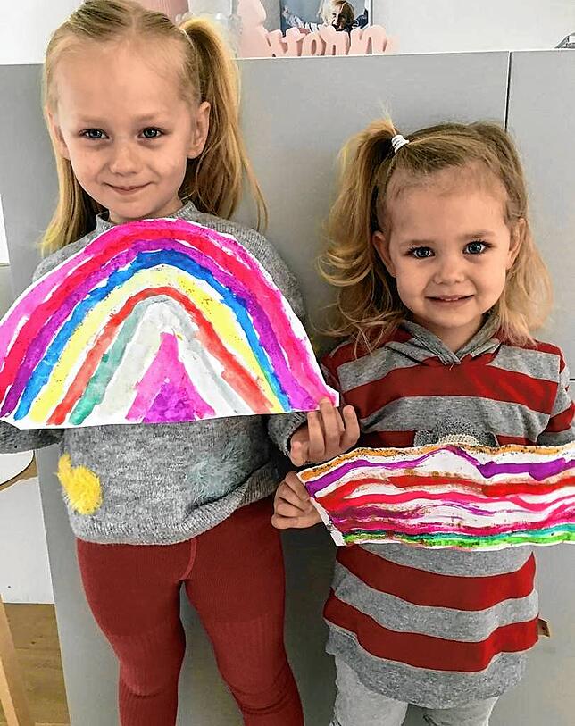 Bild 19: Der SÜDKURIER macht mit: Bunte Regenbogen gegen Corona