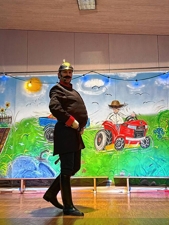 Bild 23: Bunte Fasnacht in Reckingen: Fasnachtsgärtner zeigen, wie man richtig feiert!