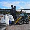 Die Bagger für die Bauarbeiten auf dem Marktplatz sind angerollt. Bevor die Sanierung der Tiefgarage begonnen werden kann, müssen Proben ...
