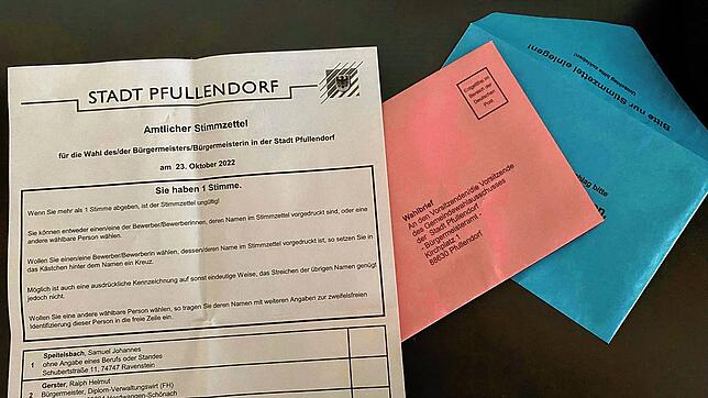 Auf dem Stimmzettel standen vier Namen. Über fünf Prozent haben aber einen ganz anderen Namen auf den Stimmzettel geschrieben.