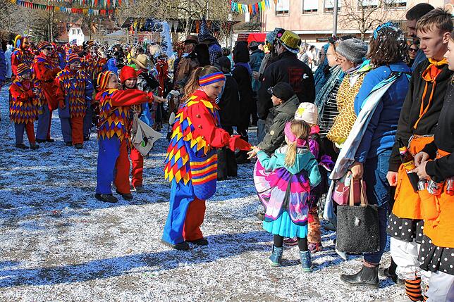 Bild 11: Fasnacht-Umzug 2025 in Wutöschingen: 41 Gruppen bringen viel Freude