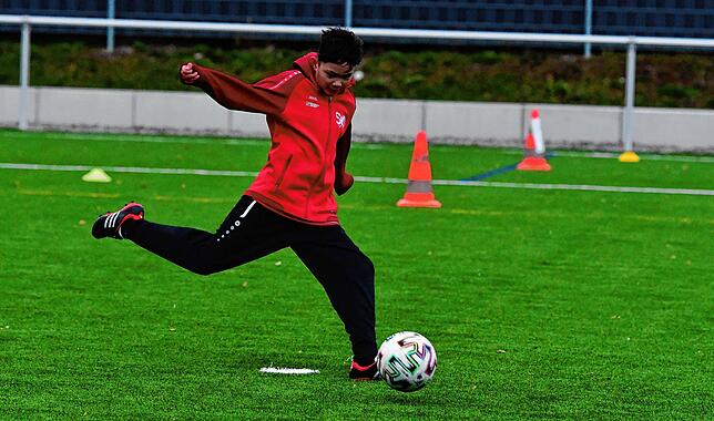 Bild 13: Eindrücke vom Training der E-Junioren des SV Jestetten nach der Corona-Pause