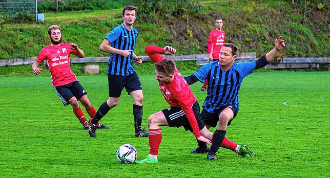 Bild 7: SV Hasel gewinnt Derby gegen die SG FC Wehr/Brennet II mit 5:2 &ndash; und wir haben Bilder!