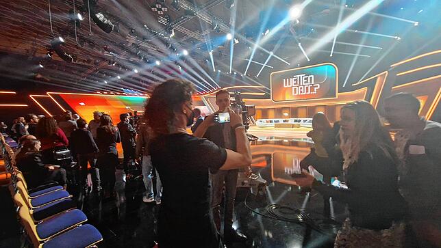 Bild 5: Bilder von "Wetten, dass..?" in Friedrichshafen: Blick in die Halle