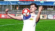 Mit seiner Ballbehauptung und seinem Kämpferherz hat sich Jan Konrad zur unverzichtbaren Defensivstütze des SC Pfullendorf entwickelt.