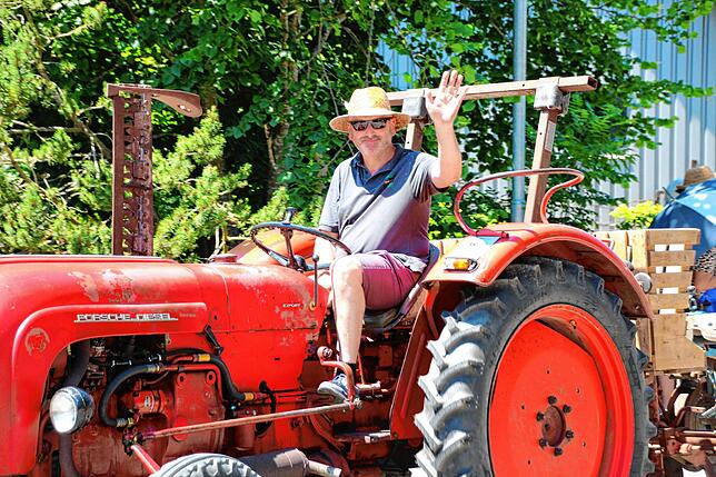 Bild 6: Dorf-Musik-Fest in Menningen mit buntem Programm und toller Stimmung: 850 Jahre Menningen und 125 Jahre Musikkapelle
