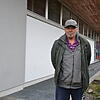 Günter Mayer an seinem ehemaligen Schlafplatz beim Hallenbad Singen. Hier hat er geschlafen, bis er wieder eine Wohnung fand.