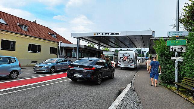 Noch stehen beim Zoll in Waldshut die Schweizer Schlange, um ihre Ausfuhrscheine abstempeln zu lassen. Wie wird das ab 2025 sein?