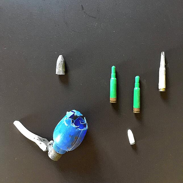 Diese Übungsmunition der französischen Streitkräfte wurde später am Bettenberg entdeckt: Eine Eierhandgranate, Gewehr- und ...