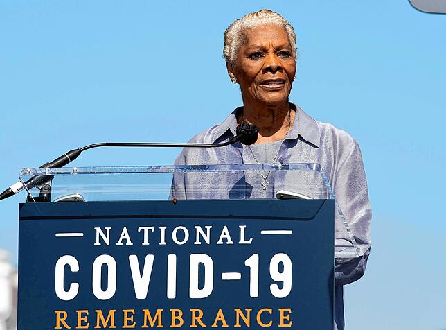 Dionne Warwick, Grammypreisträgerin und Sängerin aus den USA