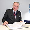 Albrecht Graf von Brandenstein-Zeppelin fordert nach wie vor Einsicht auch in die historischen Akten zur Zeppelin-Stiftung, die die ...