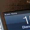 Die Aufschrift &bdquo;Kein Netz&ldquo; ist auf dem Bildschirm eines Mobiltelefons zu sehen. (Symbolbild)