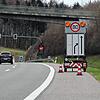 In so eine mobile Vorwarntafel der Autobahnmeisterei (hier auf der A81 bei Singen) ist auf der A98 bei Lörrach ein Lastwagen gedonnert.
