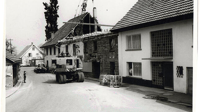 Mit den Berliner Wirtsleuten Elli und August Grabowski erlebt das Gasthaus &bdquo;Adler&ldquo; eine Glanzzeit. Sie renovieren und bauen ...