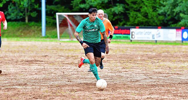 Bild 34: FC Zell siegt 4:1 beim „roten Dino“ SV Häg-Ehrsberg – und wir haben Bilder!