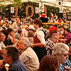 Volle Festzelte wie hier am Musikfest in Oberwihl wird es in 2020 wegen Corona voraussichtlich nicht geben.
