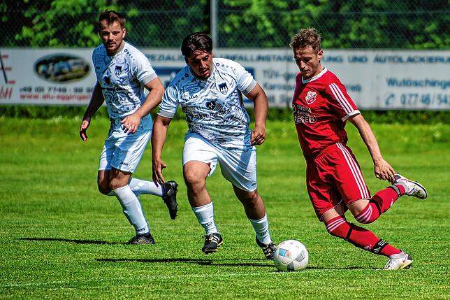 Bild 4: SV Eggingen überrascht mit 2:1-Sieg gegen Spitzenreiter FC Tiengen 08 II &ndash; und wir haben Bilder!