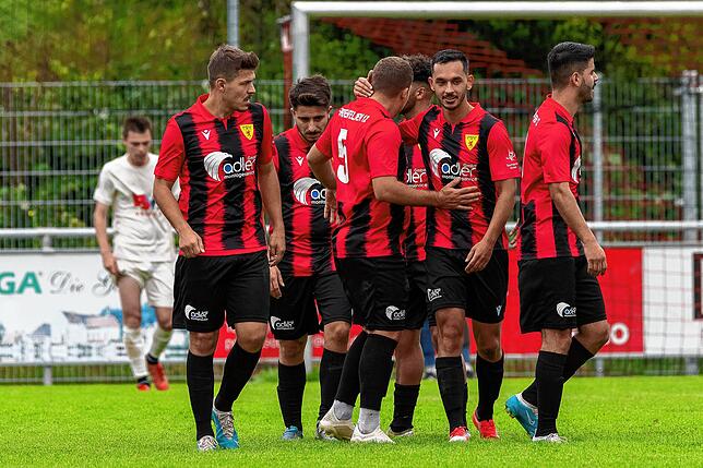 Bild 16: FSV Rheinfelden gewinnt Bezirksderby gegen den FC Erzingen mit 5:1 &ndash; und wir haben Bilder!