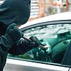 Der Albtraum vieler Autobesitzer: Der Wagen wird aufgebrochen oder geklaut. Auch in der Region sind immer wieder Autodiebe unterwegs.