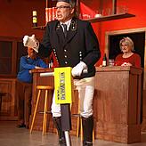 Jens Fräntzki alias Walter Sorms mit Presslufthammer im &bdquo;Renker&ldquo;.
