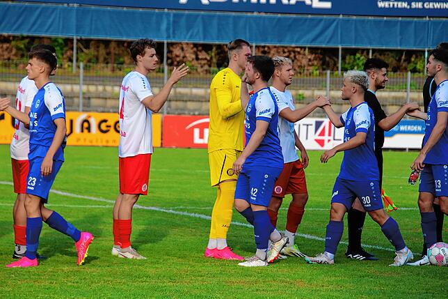 Bild 2: Irrer Pokal-Fight! Die besten Bilder vom 3:2-Sieg des SC Pfullendorf gegen den FC 03 Radolfzell