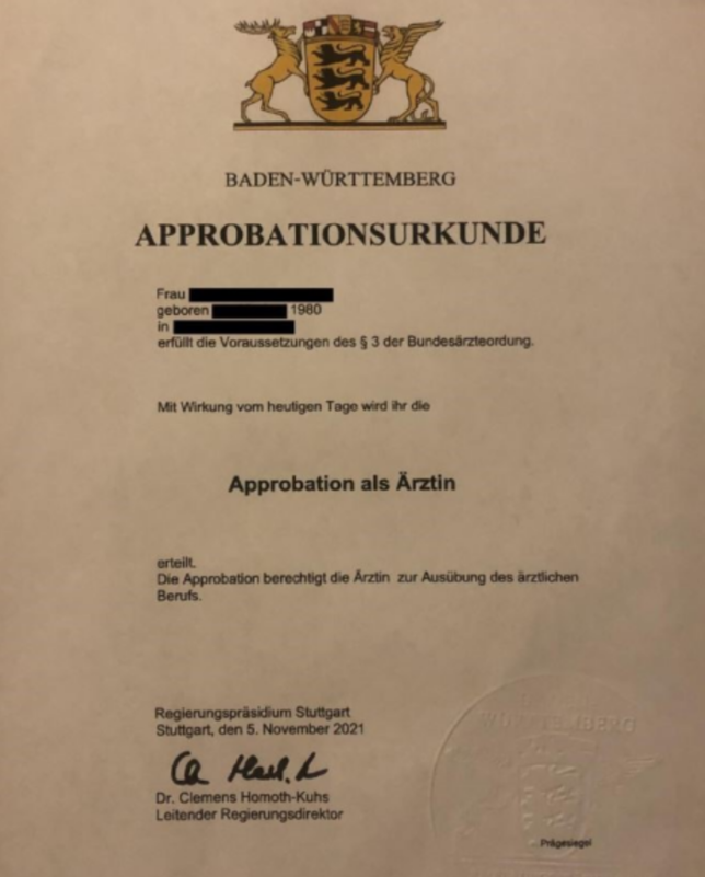 Die Urkunde des Regierungspräsidiums Stuttgart sieht auf den ersten Blick wie ein rechtmäßiges Original aus.