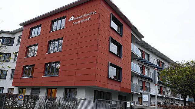 Die Bewohner und Mitarbeiter des Pflegeheims Königin Paulinenstift in Friedrichshafen werden seit Mitte Dezember über die anstehenden ...