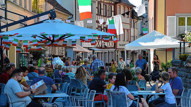 Die Altstadt an einem schönen Sommertag. Mit der neuen Ausrichtung des Stadtmarketings soll die Innenstadt, die nach wie die Folgen der ...