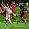 Bann gebrochen: Kapitän Nico Ködel (Zweiter von links) köpft hier gegen die Endinger Abwehr und Torwart Laurin Lettow zur Führung des FC ...