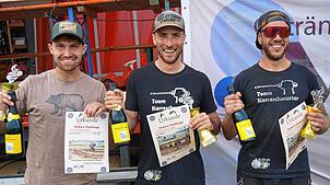 Sieger bei der 13. Enduro-Challenge der Expertenklasse wird Leo Steiert (Mitte) aus Eisenbach, vor Leo Schloms, Blumberg, (rechts) und ...