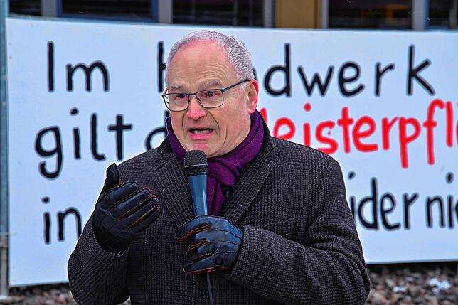 Handwerkskammerpräsident Werner Rottler sagte, dass in den vergangenen Monaten einiges aus dem Ruder gelaufen sei, unter anderem im ...
