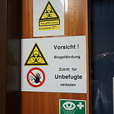 Hinter dieser Tür arbeiten die Experten des kriminaltechnischen Instituts des LKA.