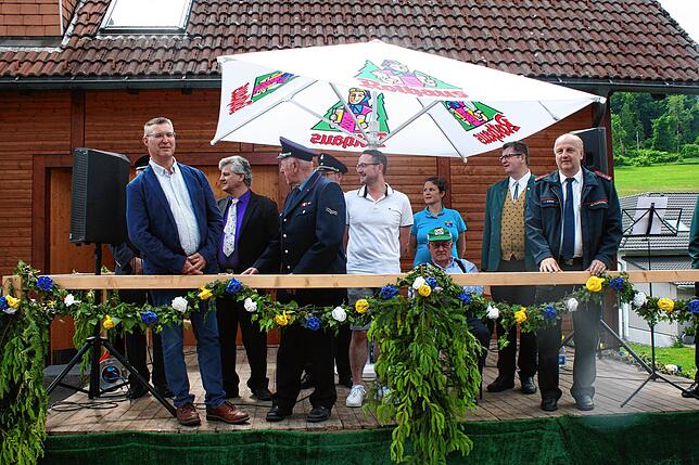 Bild 1: Bilder vom Bezirksmusikfest mit Umzug in Lausheim