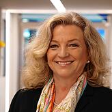 Sabine Appelhagen ist Medientrainerin, Expertin für virtuelle Kommunikation und sitzt im Vorstand des Bundesverbandes für Medientraining.